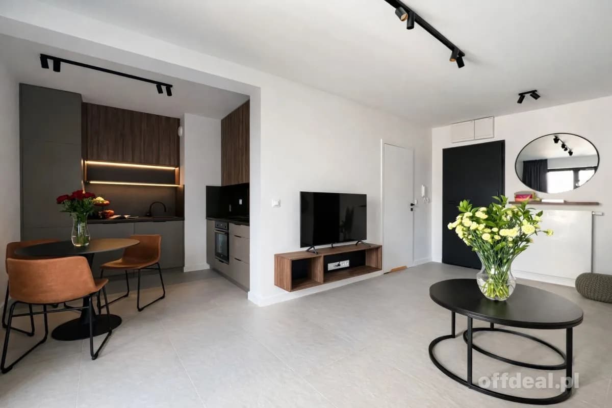 2 pokoje| Balkon | Garaż | Centrum